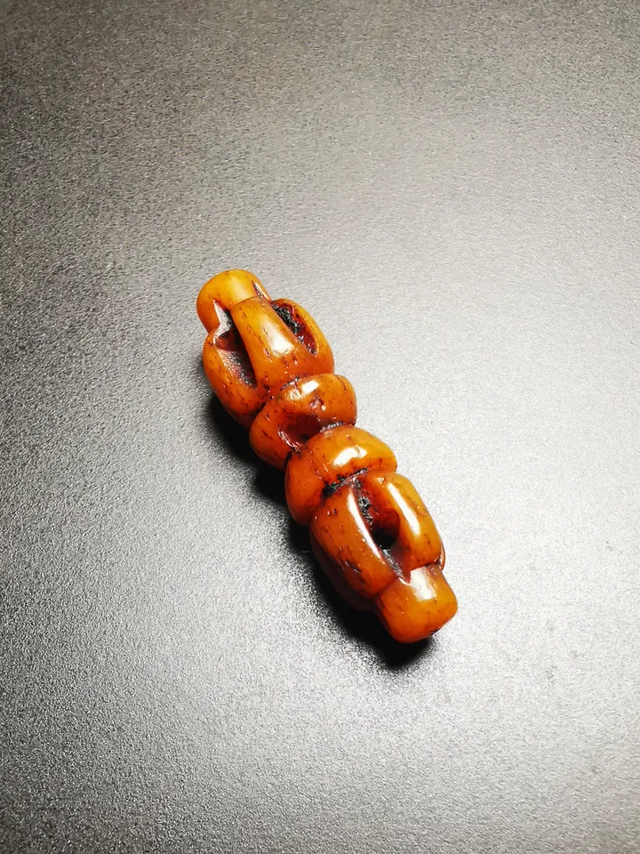 Gandhanra Hand Carved Tibetan Yak Bone Amulet, Vajra and Kila(Dorje Phurba) Pendant Mala,Prayer Beads
