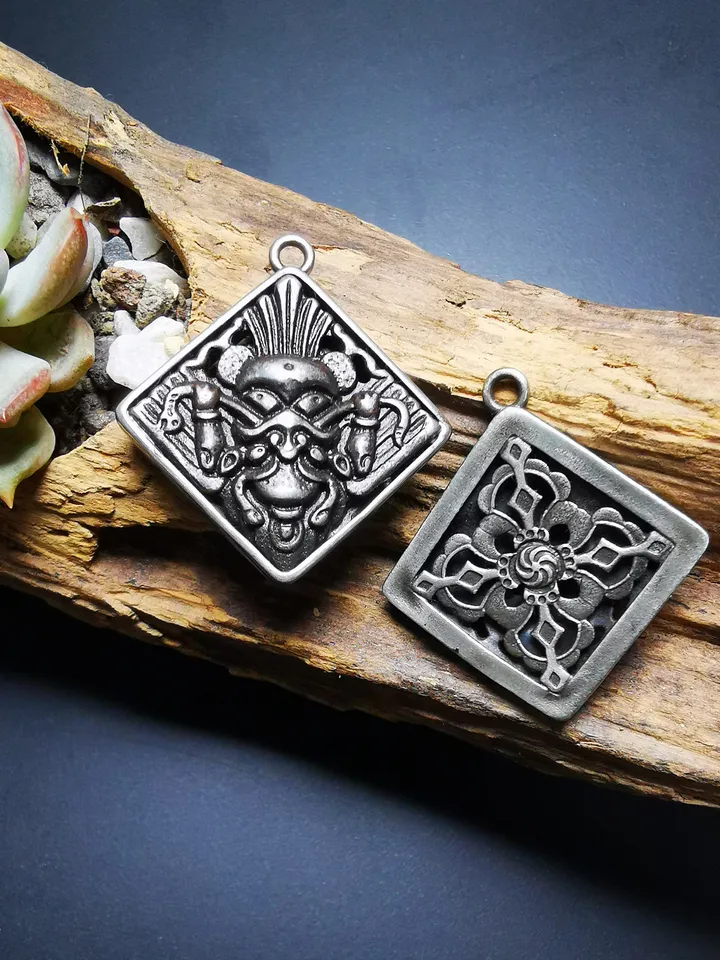 Gandhanra Antique Tibetan Buddhist Amulet,Garuda-the Four Dignities(Garuda,Tiger,Dragon,Lion),Buddhist Talisman,Inlaid with Sliver