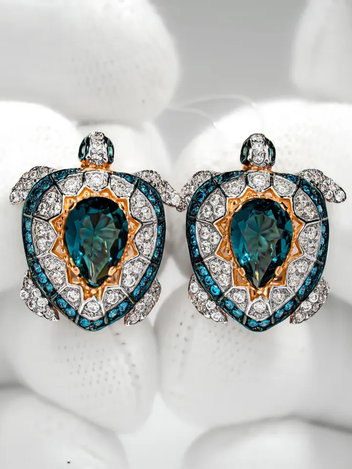 Earrings jewelry Silver gold plated 925 assay value with topaz and cubic zirconia