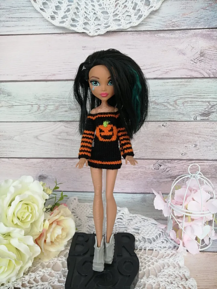 Monster high doll Halloween sweater
