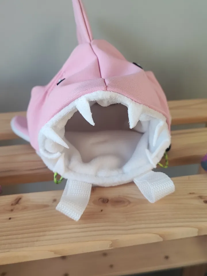 Chalk bag Shark Pink for rock climbing