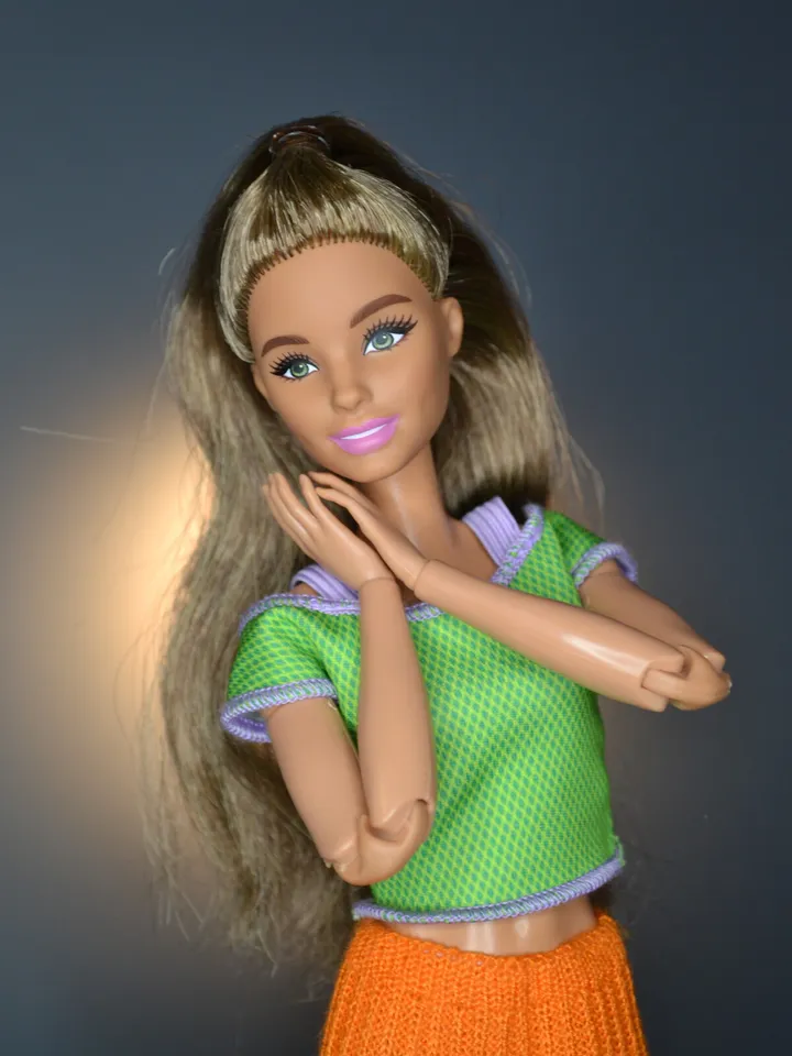 Skirt for Barbie dolls