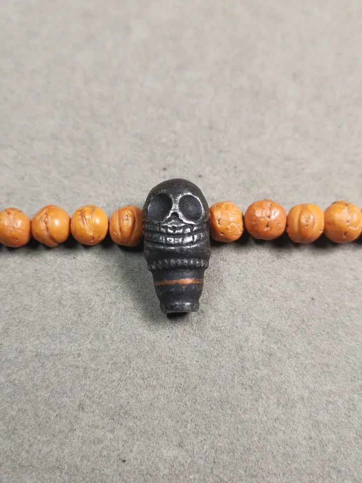 Gandhanra Tibetan Cold Iron Guru Bead,Skull Shape T-drilled 3-Hole Prayer Bead,Mala Bead,Connector Bead for Buddhist Bead Accessories