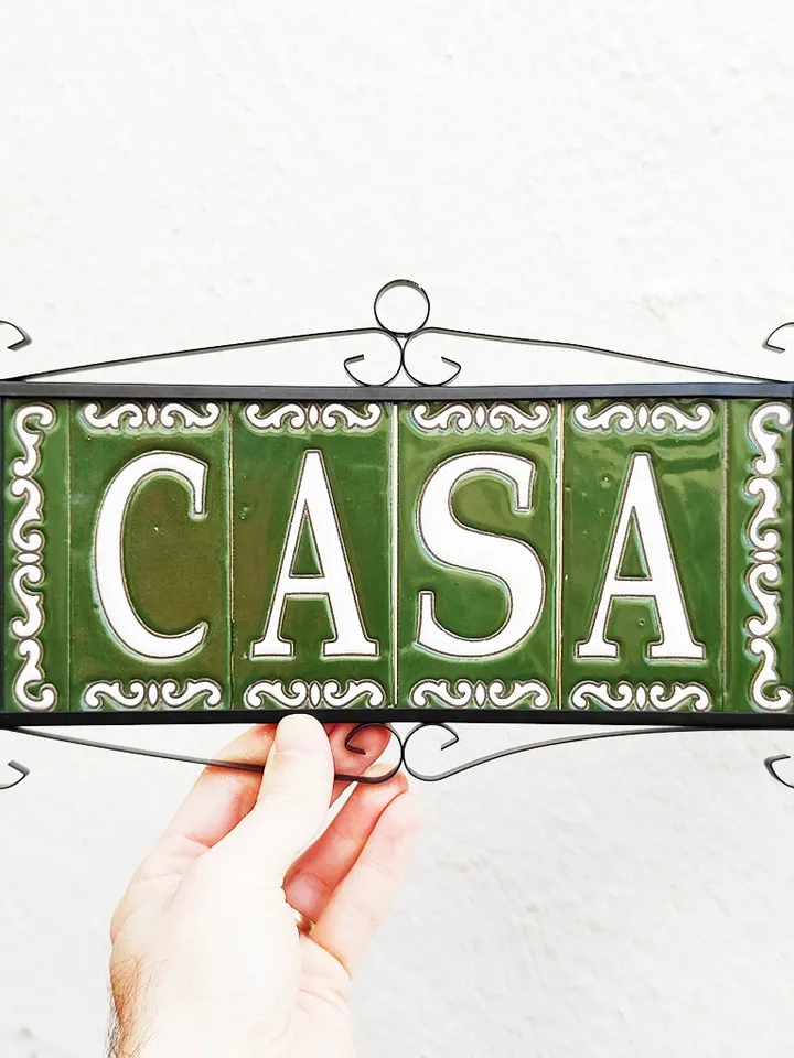 Ceramic letters and numbers 11cm (4.3") for the wall - Hand-glazed in Spain - "VERDE-Fondo" models - Ceramic letters number -