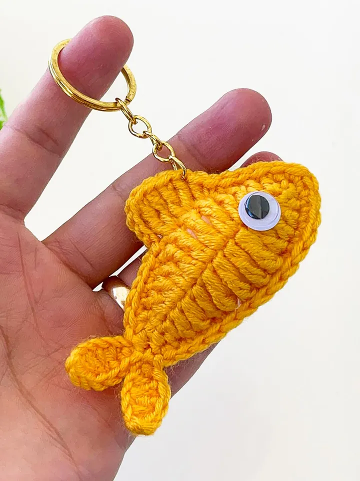 Crochet Fish Keychain Pattern, Amigurumi Fish Keyring PDF, DIY Small Animal Plush, Handmade Ocean Animal Toy, Cute Crochet Gift