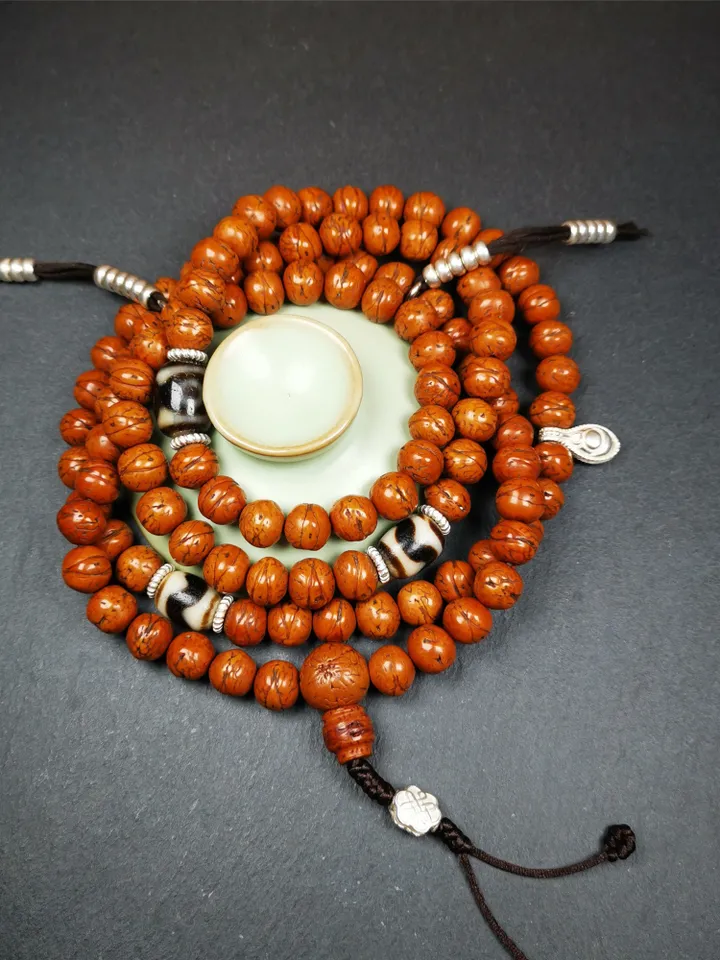 Gandhanra Old Tibetan Mala, 10mm / 0.4" 108 Bodhi Seed Beads + Dzi Beads,Prayer Beads,Tibetan Rosary for Meditation,Circumference 40"