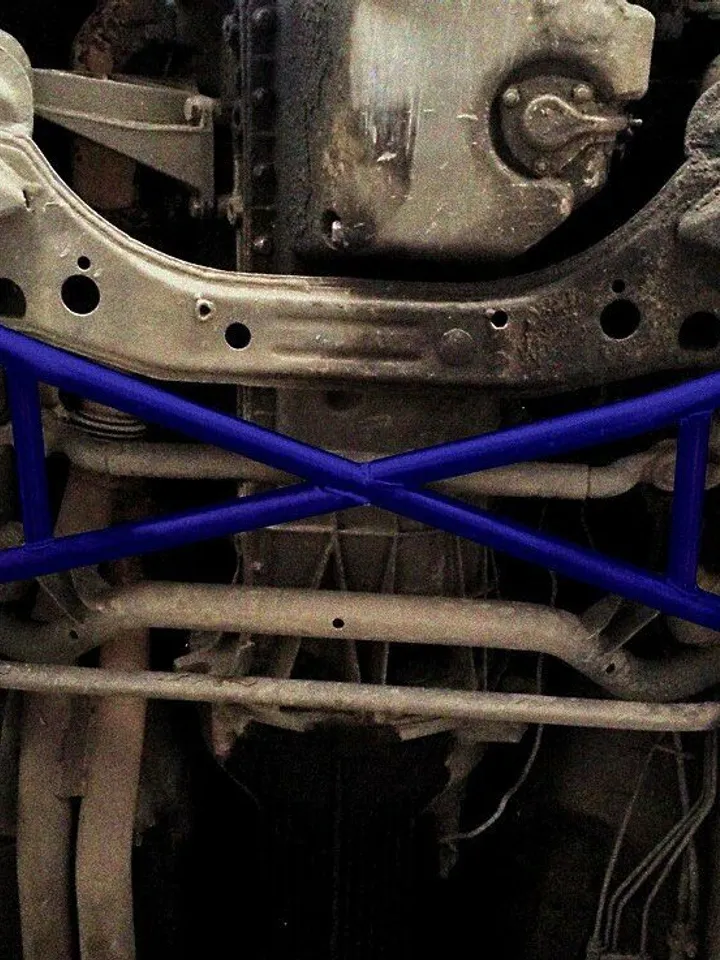 RTP Front Lower sway Bar X-Brace Xbar for BMW e34 Crossbar