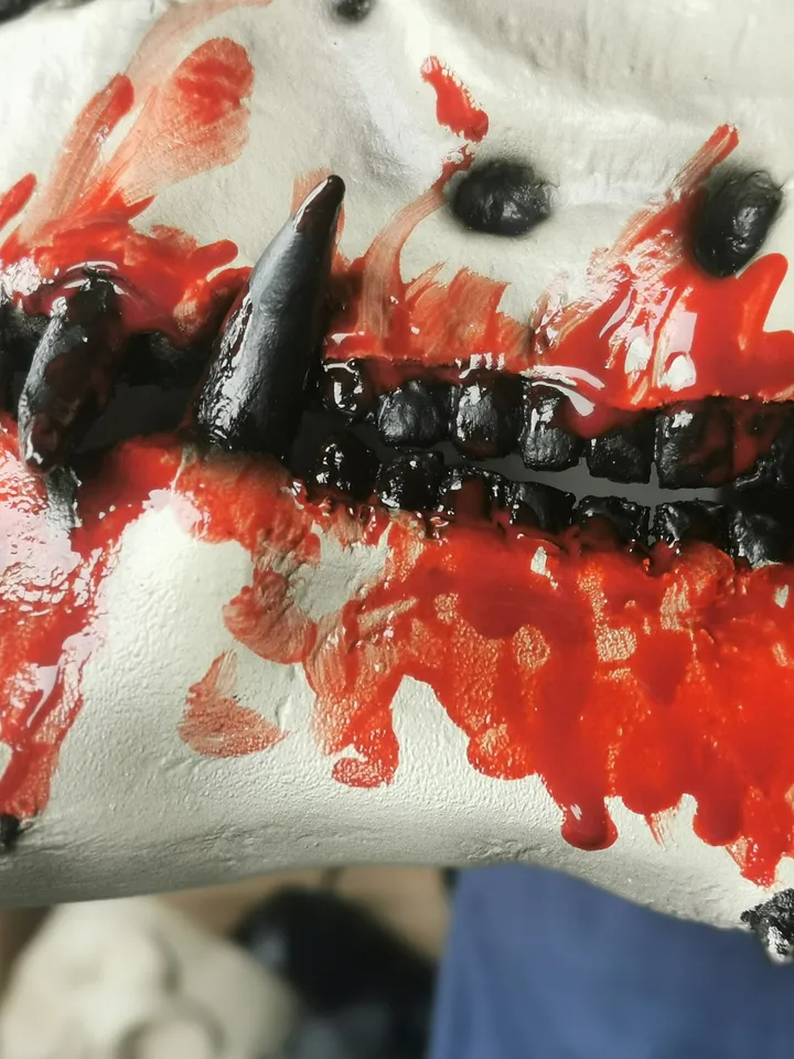 Three-eyed demon mask with moving jaw and bloody mouth, resin skull mask, demon skull, halloween mask scary, custom cosplay mask