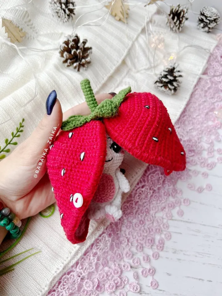PDF Crochet Strawberry Fox Amigurumi Pattern, Crochet Fruits Pattern, Cute amigurumi fox, Crochet Amigurumi fruit Toy, Small Toy Pattern