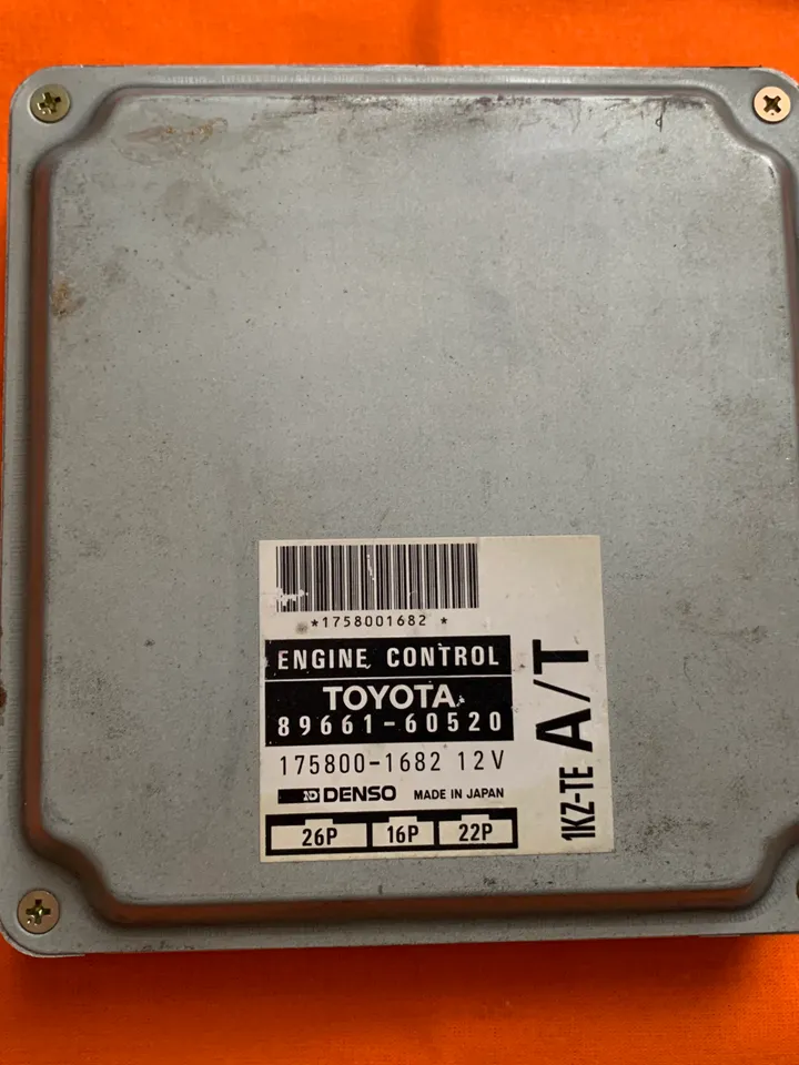 Engine control module ECU 89661-60520 8966160520 TOYOTA 1KZ-TE