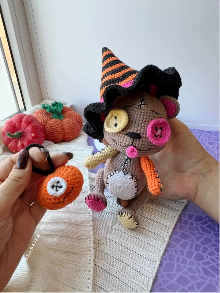 PDF Crochet Bear with a Pumpkin crochet pattern, Halloween amigurumi, Amigurumi Pumpkin monster, Amigurumi Bear patrón en español