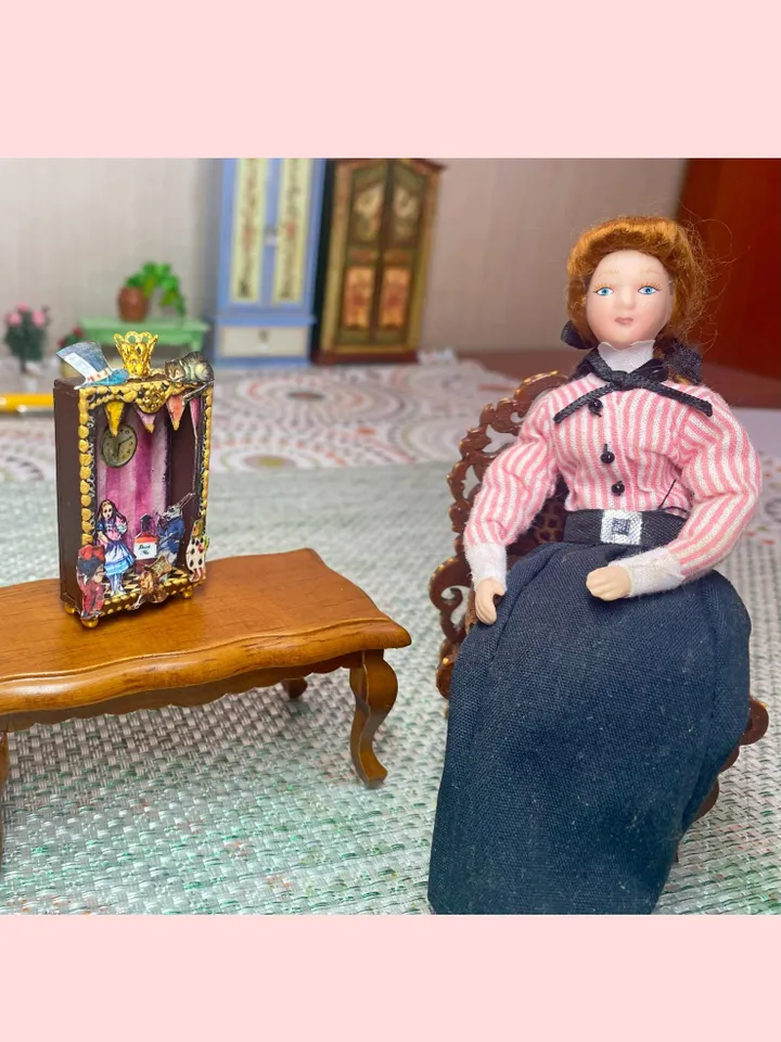 DIGITAL DOWNLOAD FOR PRINT. TUTORIAL.Video master class on creating a puppet theater.1:12