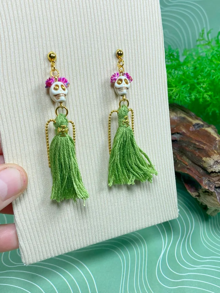 Handmade earrings. Earrings with fringe. Jewelry.