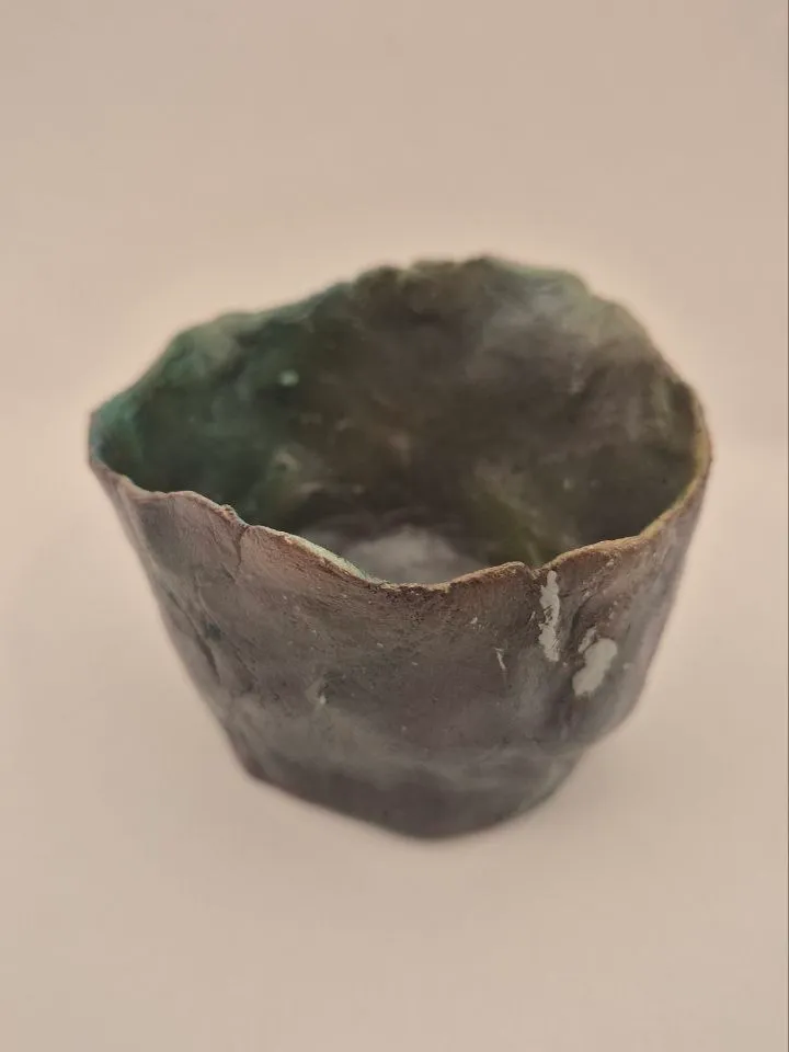 Torn Pot