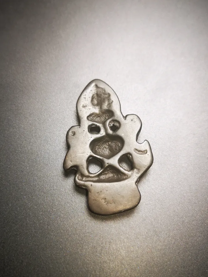 Gandhanra Antique Triratna Symbol Badge, Nubro,Tibetan Buddhist Protective Amulet Pendant,Made of Thokcha,60 Years Old
