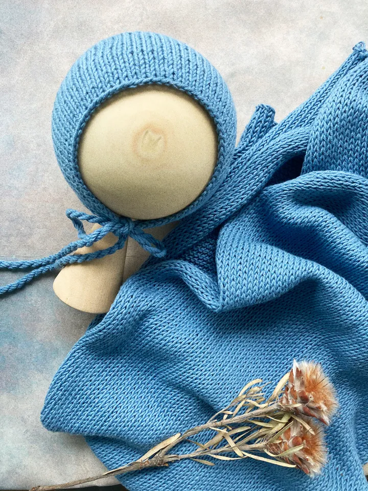 Cotton wrap cotton bonnet. Knitted Newborn photo props.
