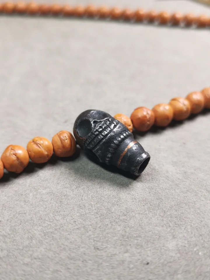 Gandhanra Tibetan Cold Iron Guru Bead,Skull Shape T-drilled 3-Hole Prayer Bead,Mala Bead,Connector Bead for Buddhist Bead Accessories