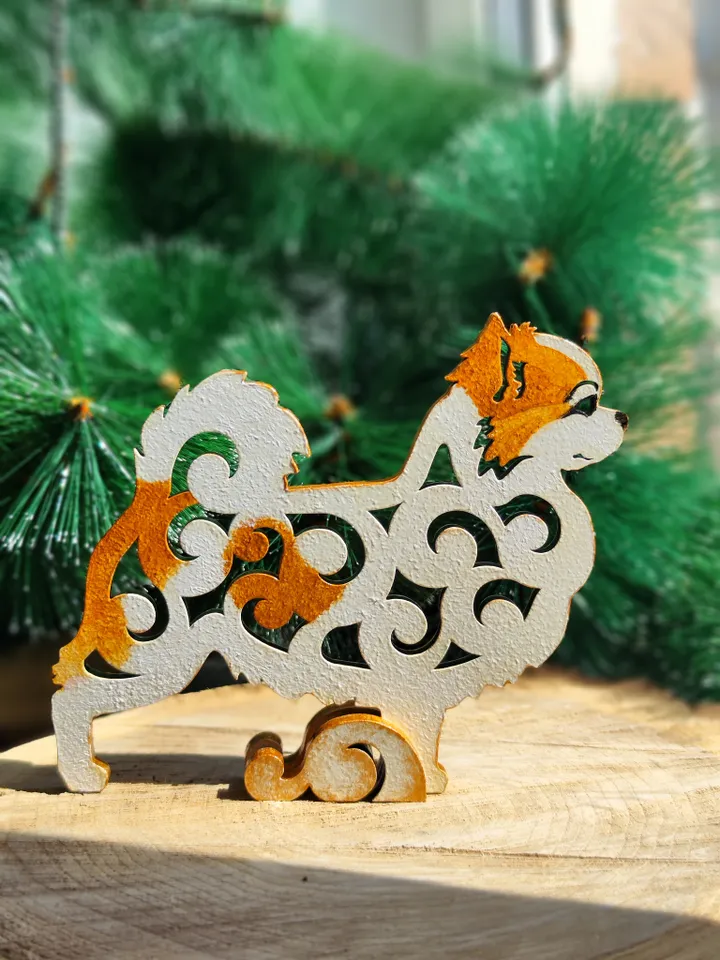 Figurine Chihuahua longhaired
