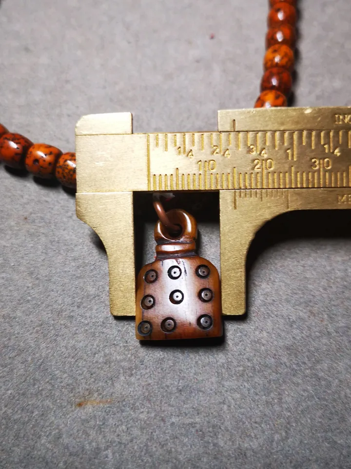 Yak Bone Carved Mantra Dot Mala Pendant,Bead Counter Clip, Prayer Bead Accessories,Gandhanra Tibetan Amulet