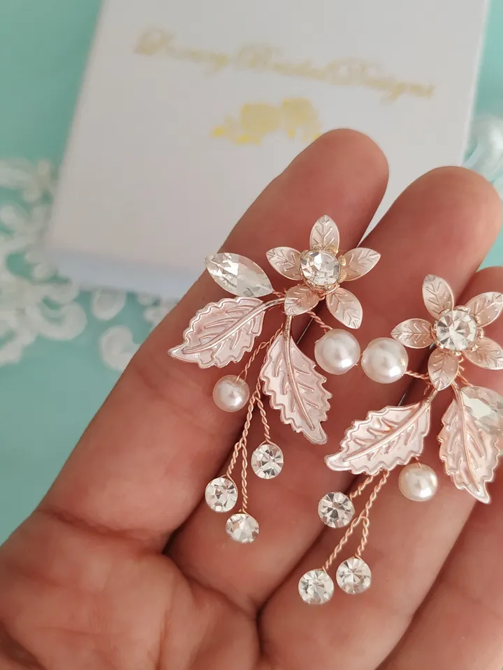 Rose Gold Floral Bridal Earrings, Crystal Wedding Earrings, Floral Jewelry Set, Pearl Jewelry, Boho Wedding Earrings, Statement Earrings