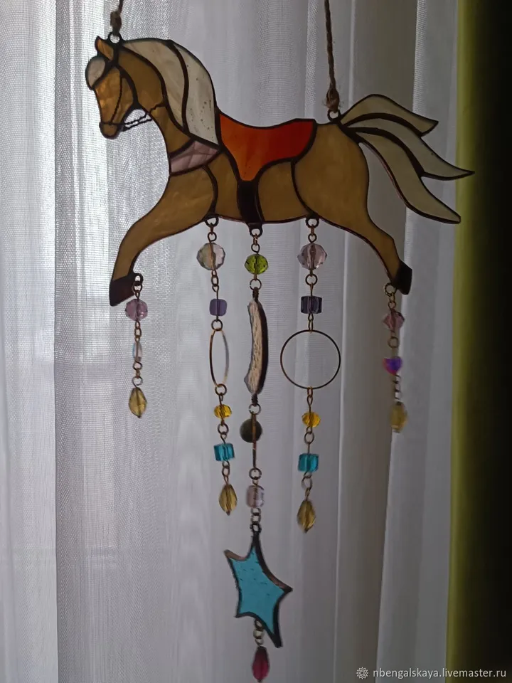 Horse. Sun Catcher, Stained Glass Sun Catcher Horse, Glass Horse Ornament, Tiffany Style Horse Pendant, Art Glass Light Catcher – Horse, Whimsical Glass Horse Hanging