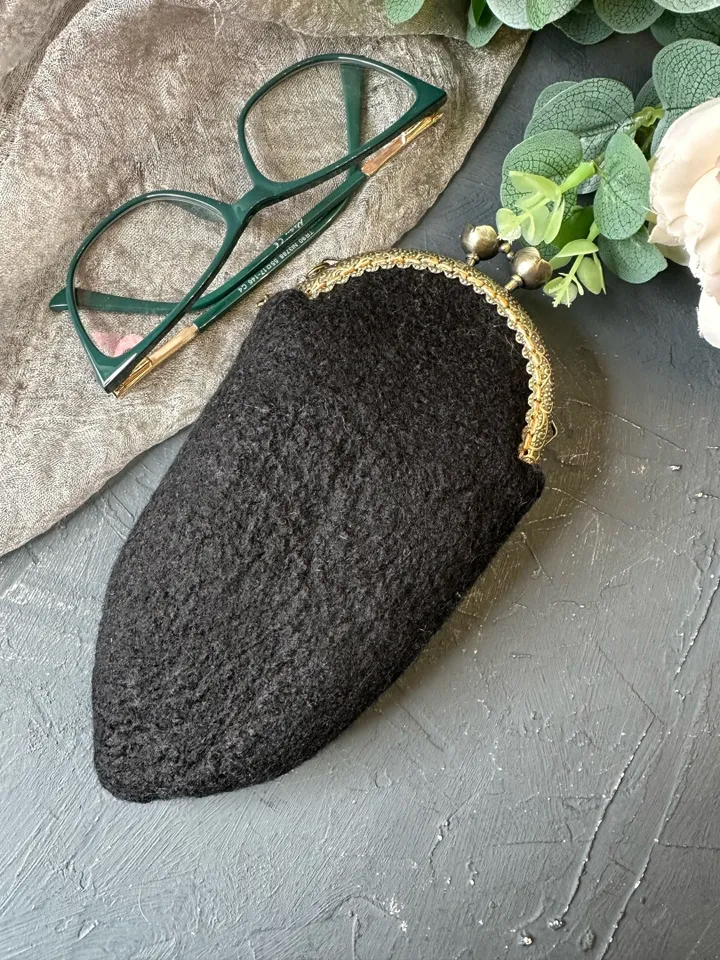 Glasses case with embroidery