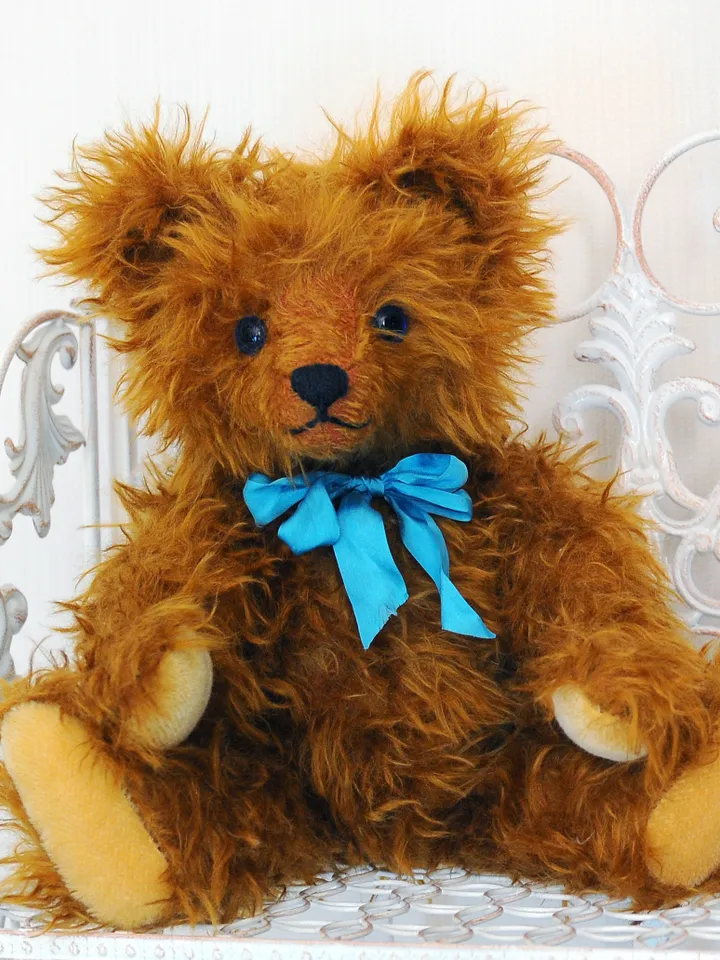 PDF Make Your Teddy Friend Cute Bear E-Pattern Artist design Sewing pattern for a 17 3/4 inches tall (45 cm) teddy bear