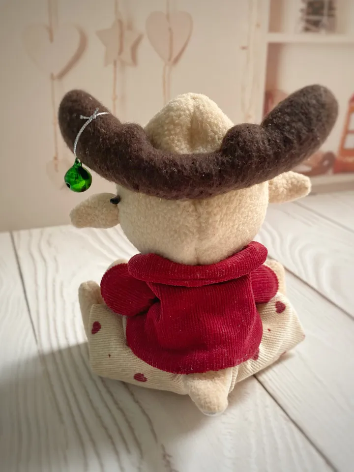 Mini Christmas Moose sewing pattern. DIY Christmas doll.