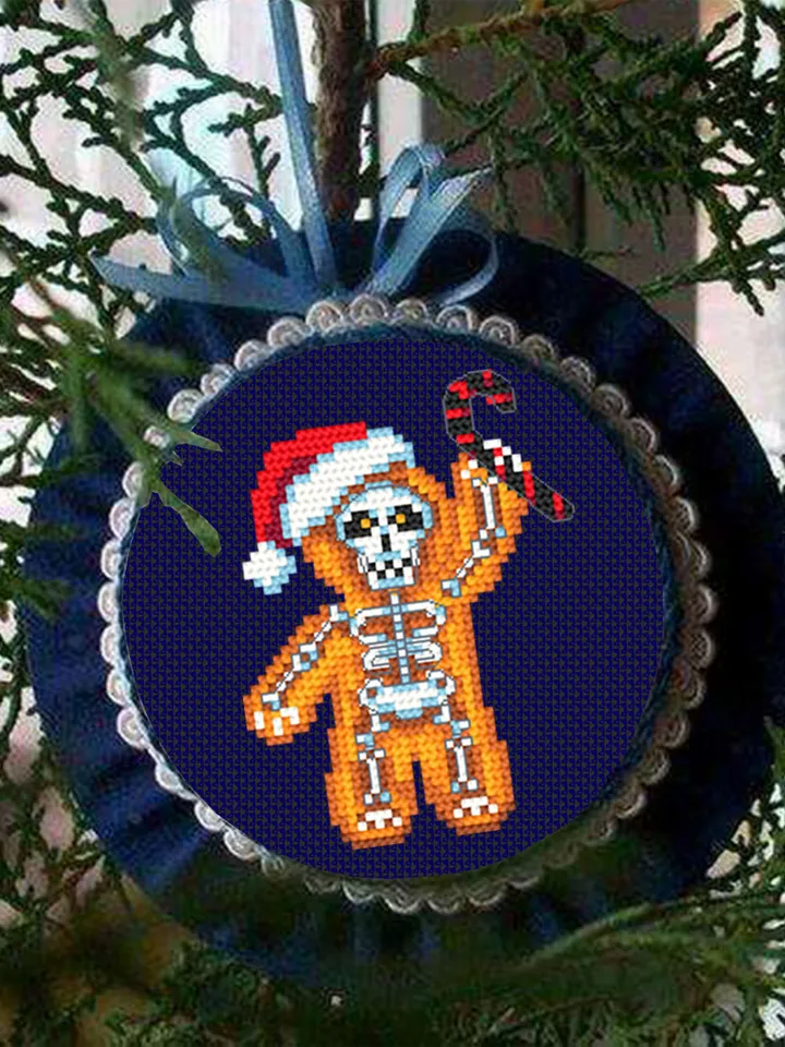 Gothic gingerbread man cross stitch pattern download PDF Christmas skeleton cross stitch chart, Small embroidery beginner, Gothic decor #N83