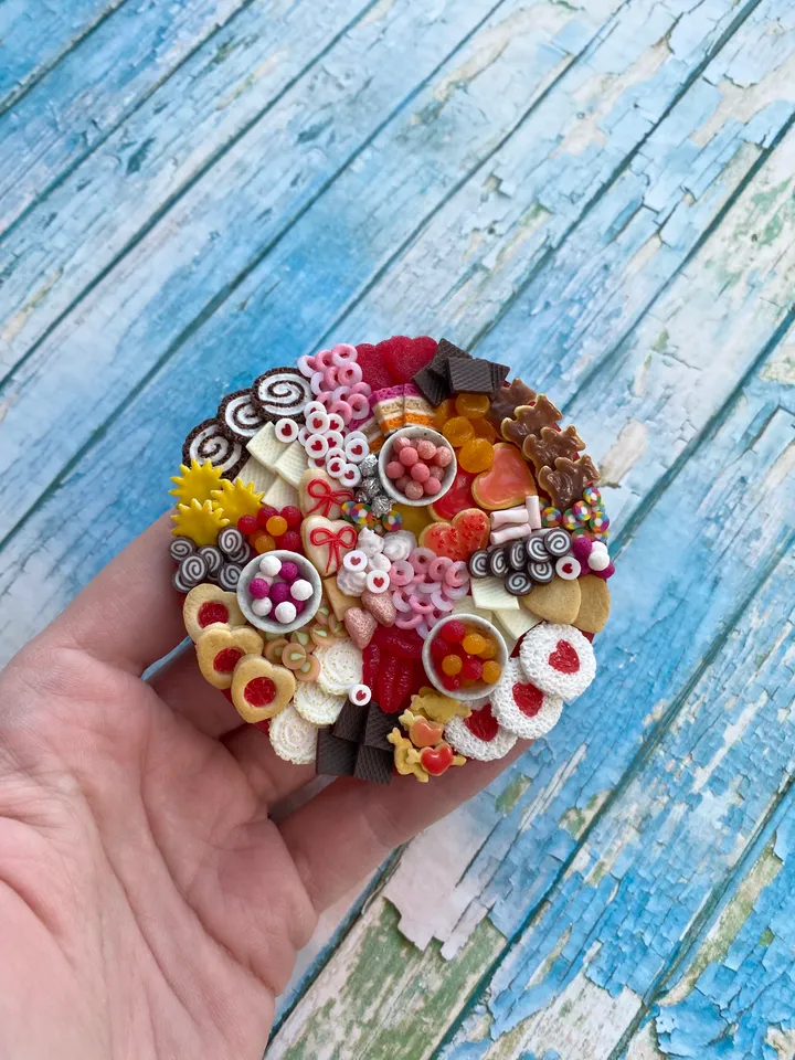 Magnet Miniature Valentine's Day Sweet Board with Polymer Clay