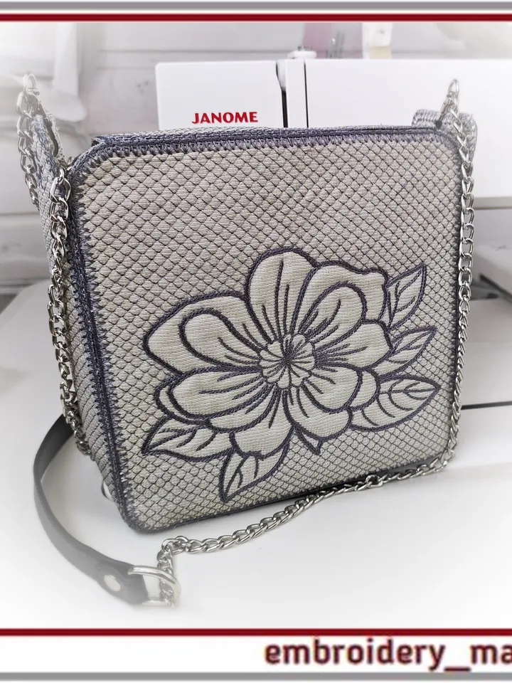 In the hoop Machine Embroidery Design Handbag Quilt Flower ITH by Embroidery Manavi 05