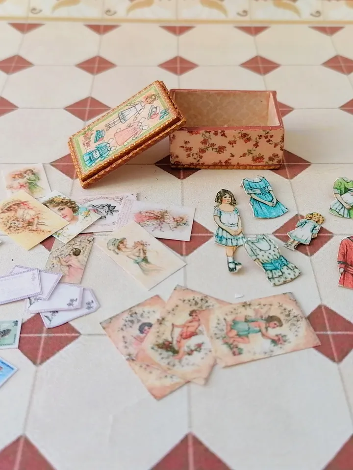 Boxes with paper dolls and accessories for dollhouse 1:12. Handmade.