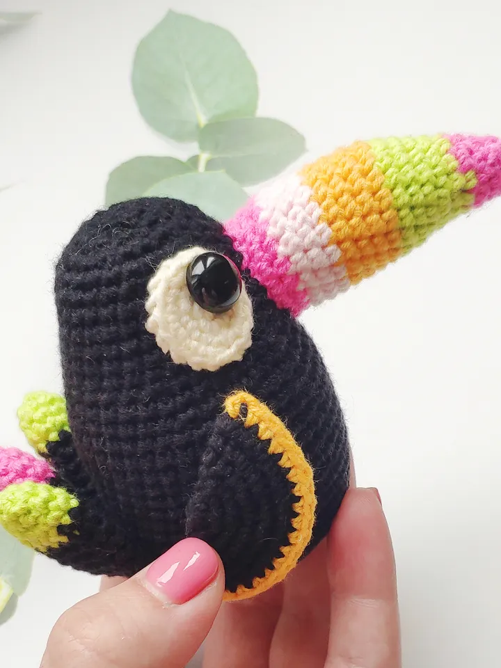 Toucan bird easy crochet amigurumi pattern 2 in 1