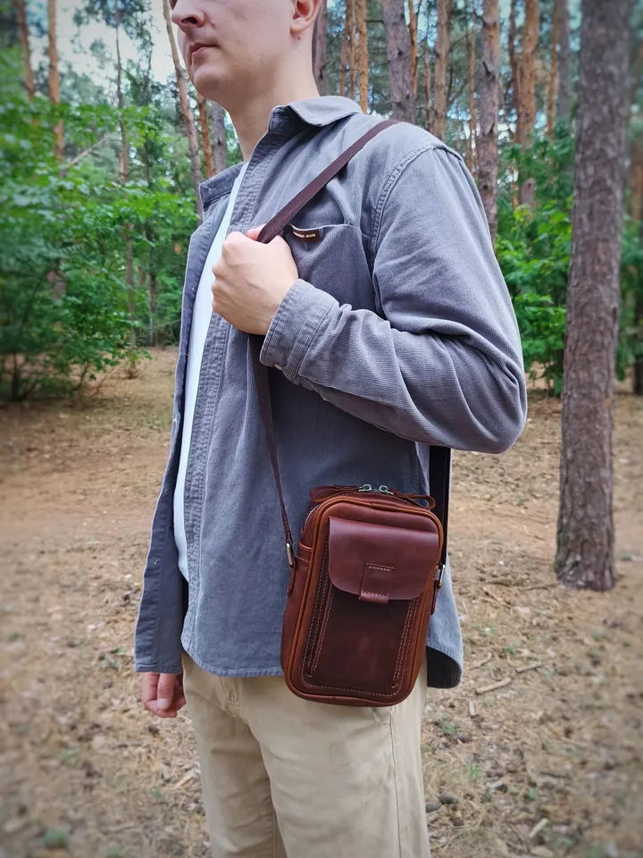 PDF Men's crossbody bag pattern - Download PDF. Men's phone bag.