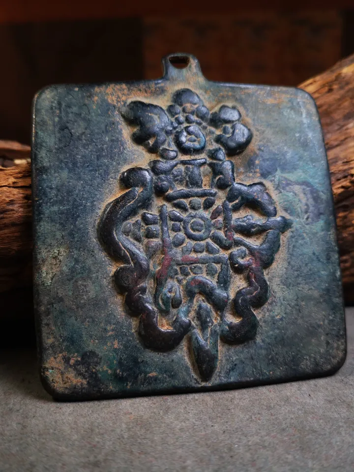 Gandhanra Tibetan Buddhist Amulet,Melong Mirror Wall Hanging, Calendar Badge,SIPAHO(srid pa ho),Unique Square Pattern