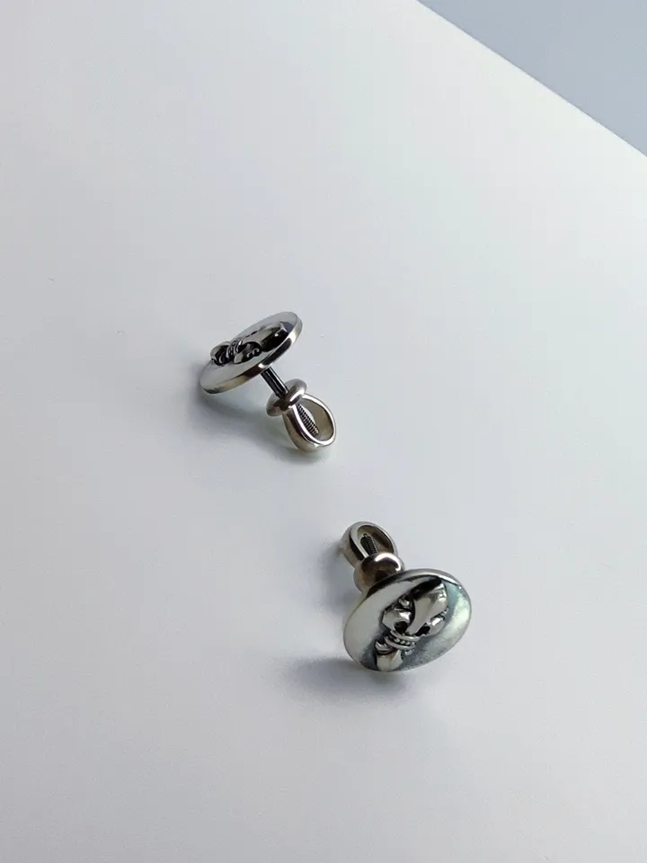 Earrings studs - Fleur de lis - Heraldic Lily