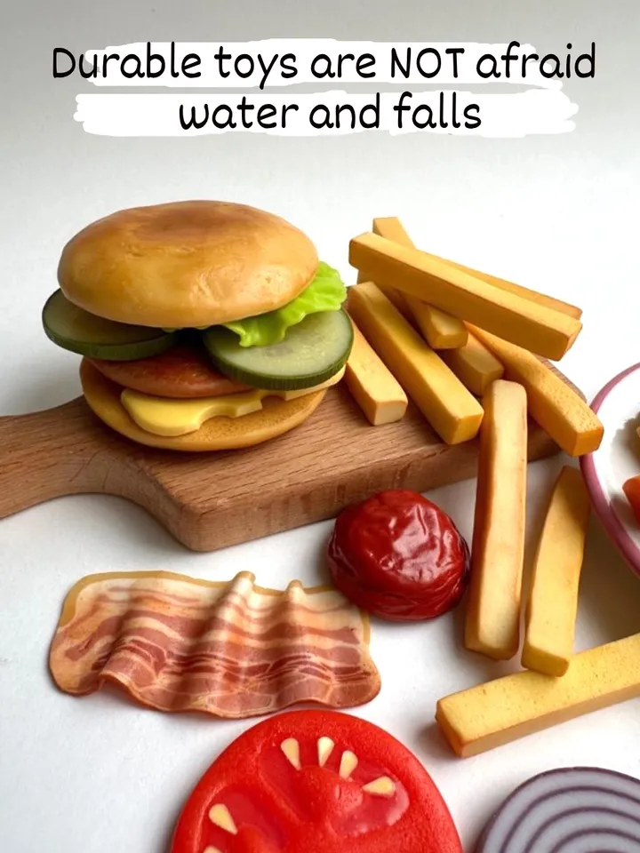 Set of Products for Children's Kitchen Hamburger 28 items