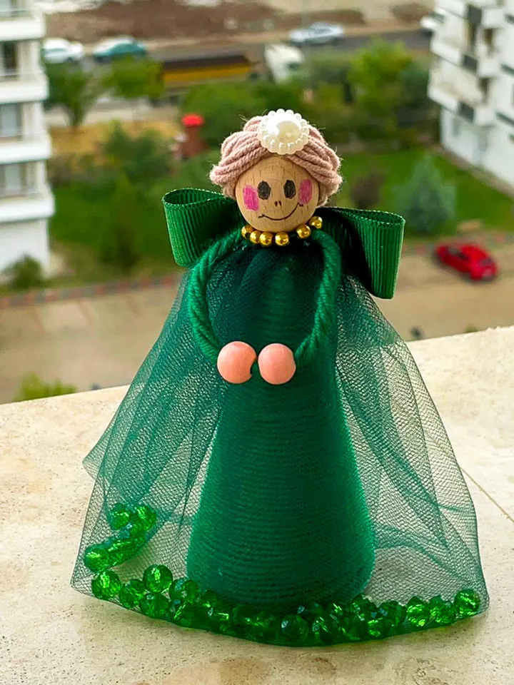 DIY Queen Doll Craft Pattern, Elegant PDF Tutorial for Royal-Themed Decoration, Handmade Queen Ornament, Instant Download