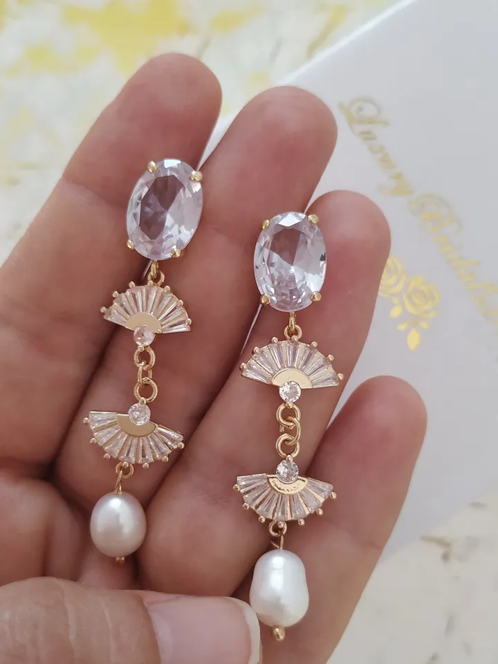 Art deco Extra Long Gold Wedding Earrings, Freshwater Pearl Boho Bridal Earrings, Fan Vintage Style Statement Earrings, Swarovski Jewelry