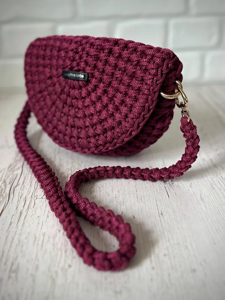 Crochet pattern half moon bag PDF digital instant download and video tutorial, shoulder bag, half round handbag, hobo bag, mini purse