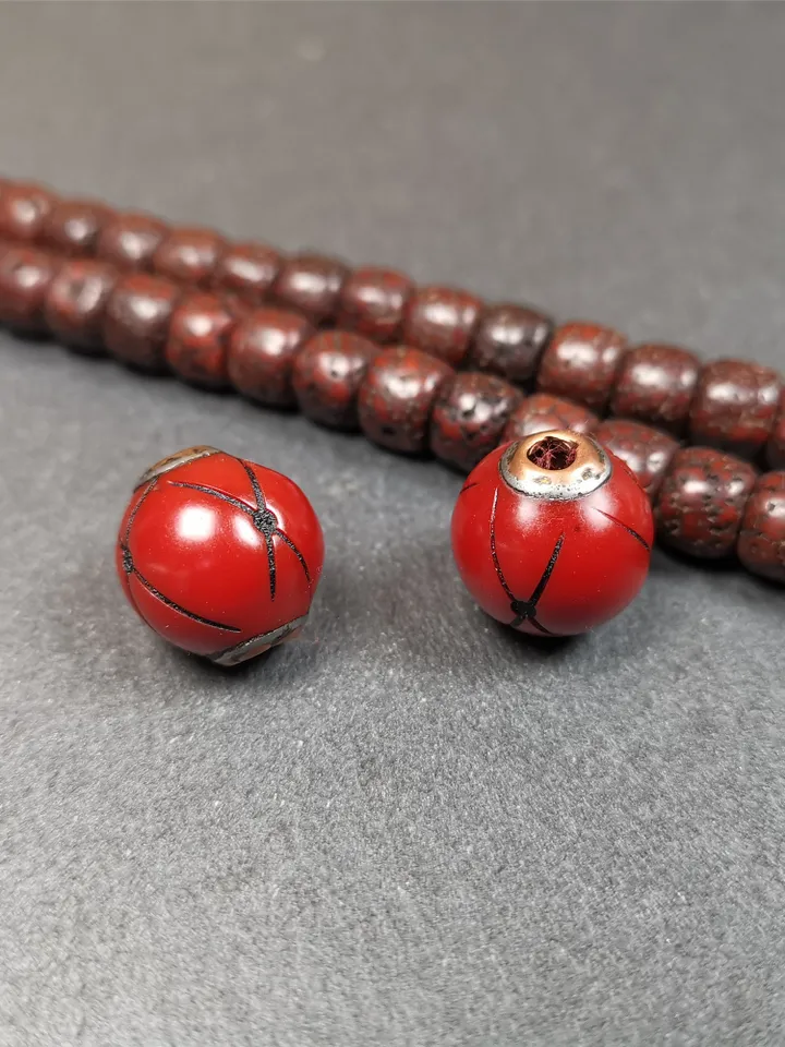 Gandhanra Handmade 1 Pair of Red Plastic Spacer Beads,Marker Beads for Mala Necklace,Prayer Beads Accessories,0.6&quot; × 0.6&quot;