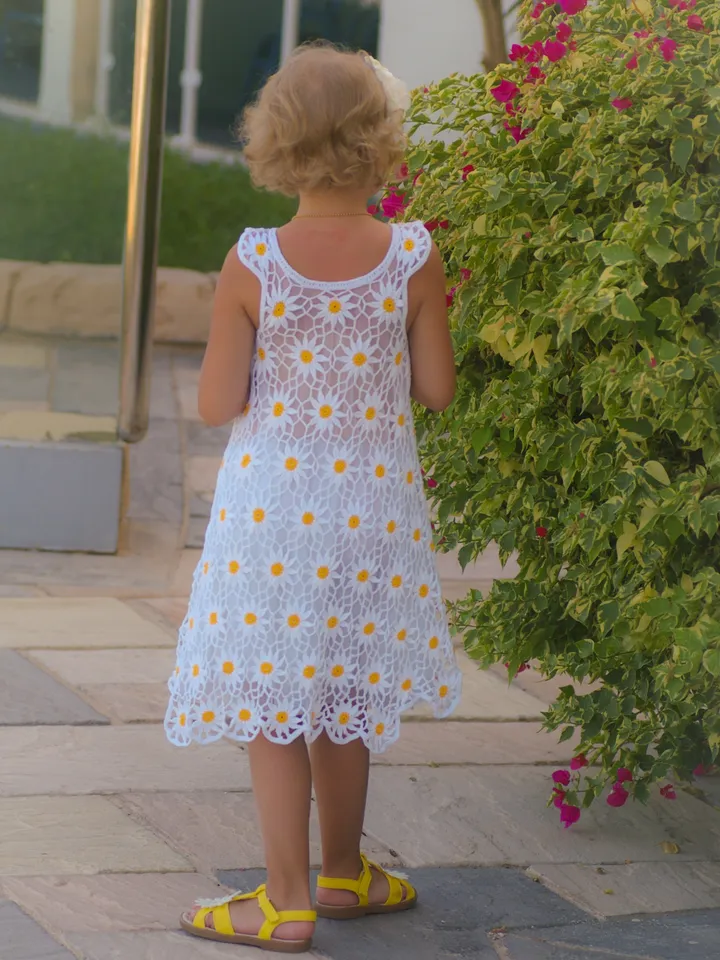 Floral Crochet Dress Pattern – Chamomile Dress for Girls