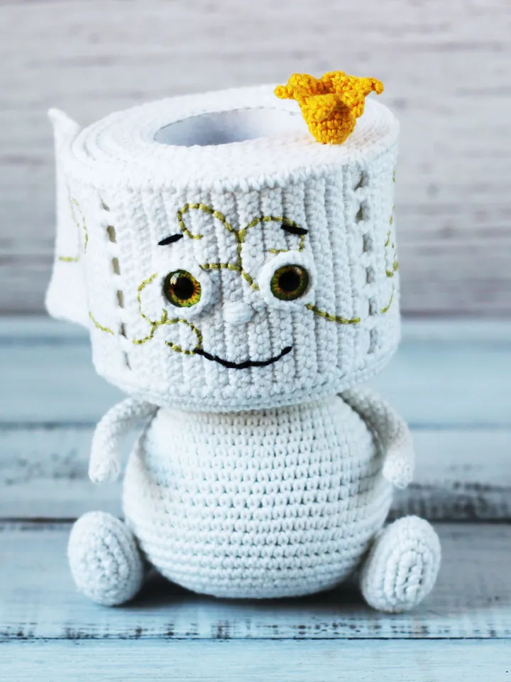Toilet paper roll crochet toy, Funny bathroom gift, housewarming gift for bathroom decor, gag gift interior doll