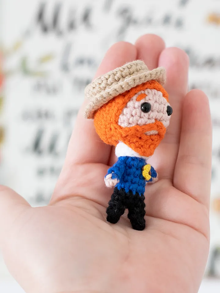 Artist Vincent van Gogh doll gift idea for creative people, crochet art toy, van Gogh figurine exclusive handmade gift