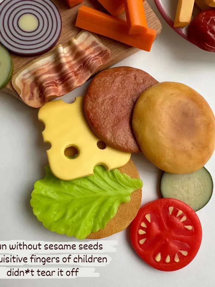 Set of Products for Children's Kitchen Hamburger 28 items