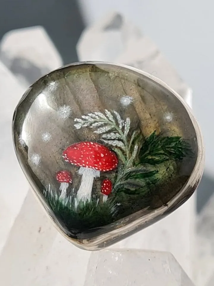 Labradorite ring Stone painting fly agaric Aaa large labradorite ring 飛木耳環