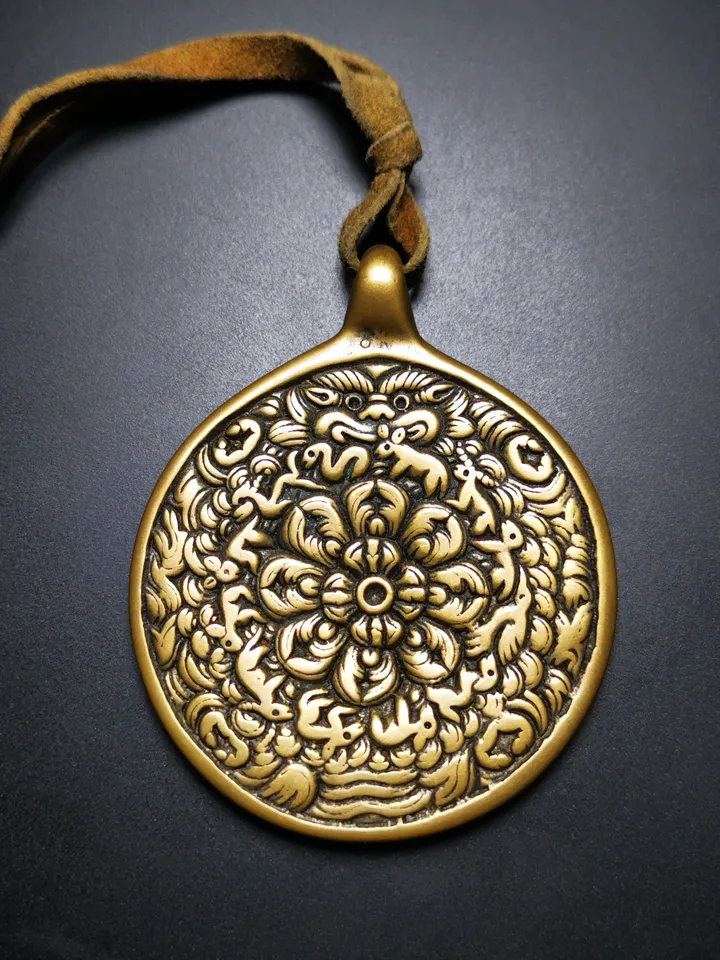 Gandhanra Vintage Mandala Badge - Tibetan Buddhist Amulet, Cross Vajra Pattern Melong Mirror, SIPAHO, Fengshui Protective Pendant