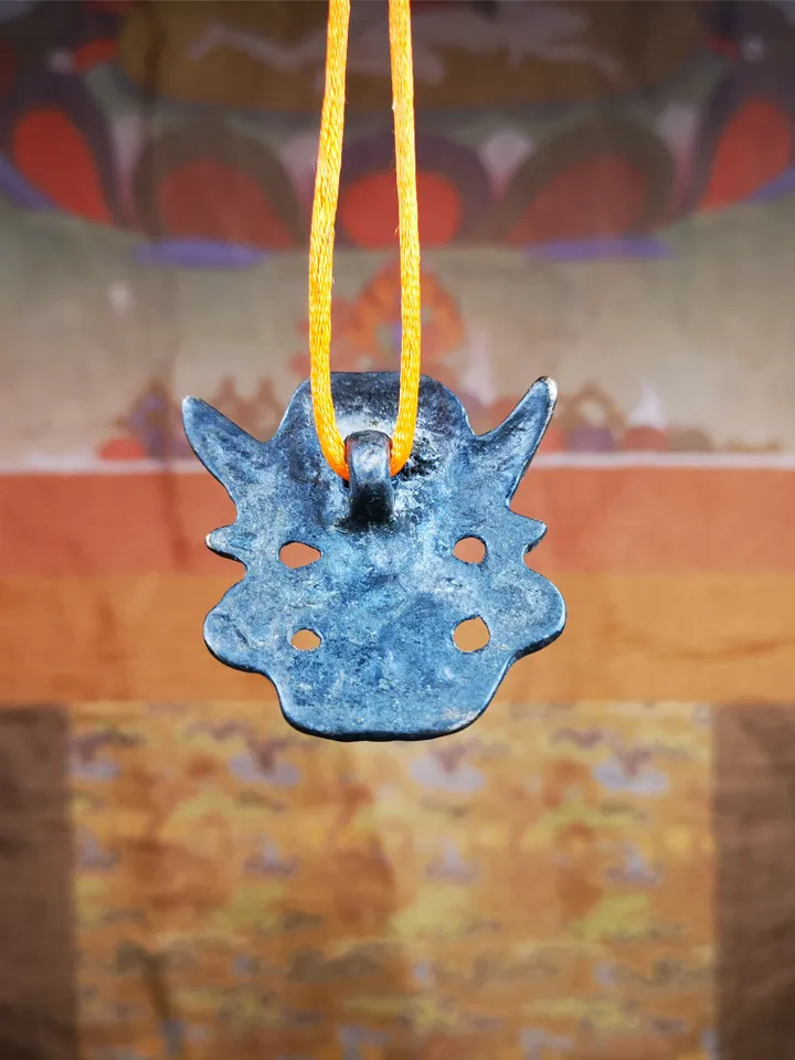 Gandhanra Handmade Tibetan Buddhist Amulet Garuda,Garula,Suparna,Golden-winged Bird Pendant,Made of Thokcha,1.65&quot;