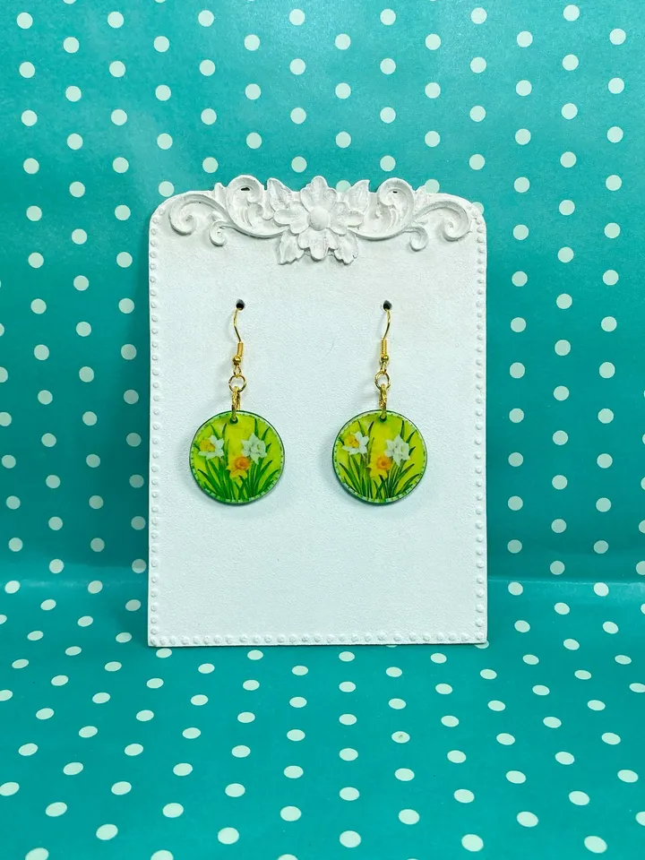 Handmade summer earrings. Handmade costume jewelry.