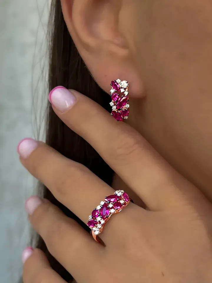 Ring Silver gold plated 925 assay value with corundum and ruby